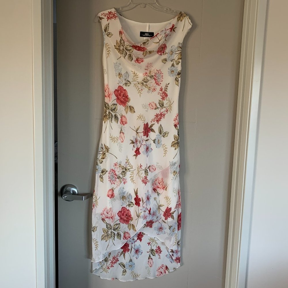 Size 8 Lightweight floral summery dress